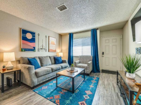OU Boomer, Pool, Gym, Hi Speed WIFI, One Mile To OU & Stadium!
